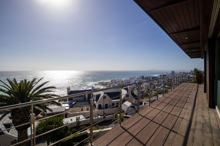 6 Bedroom Property for Sale in Bantry Bay Western Cape